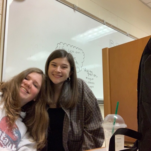 Meet your Posher, Abby - Picture 3 of 5